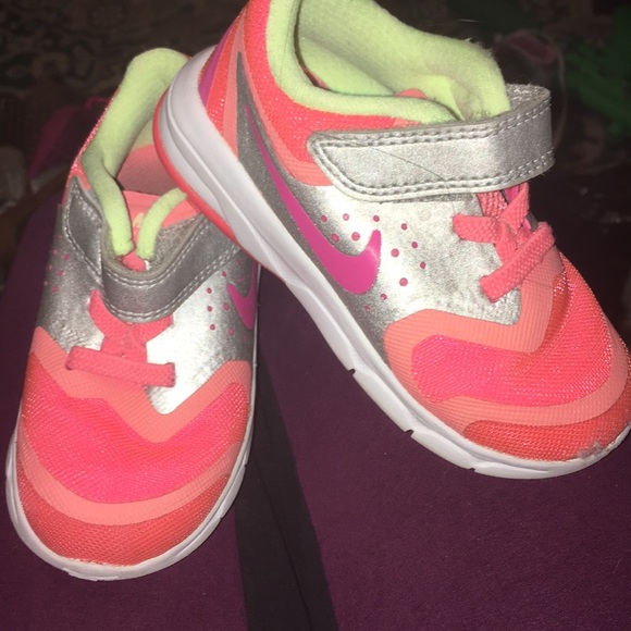 Nike’s - Picture 1 of 2